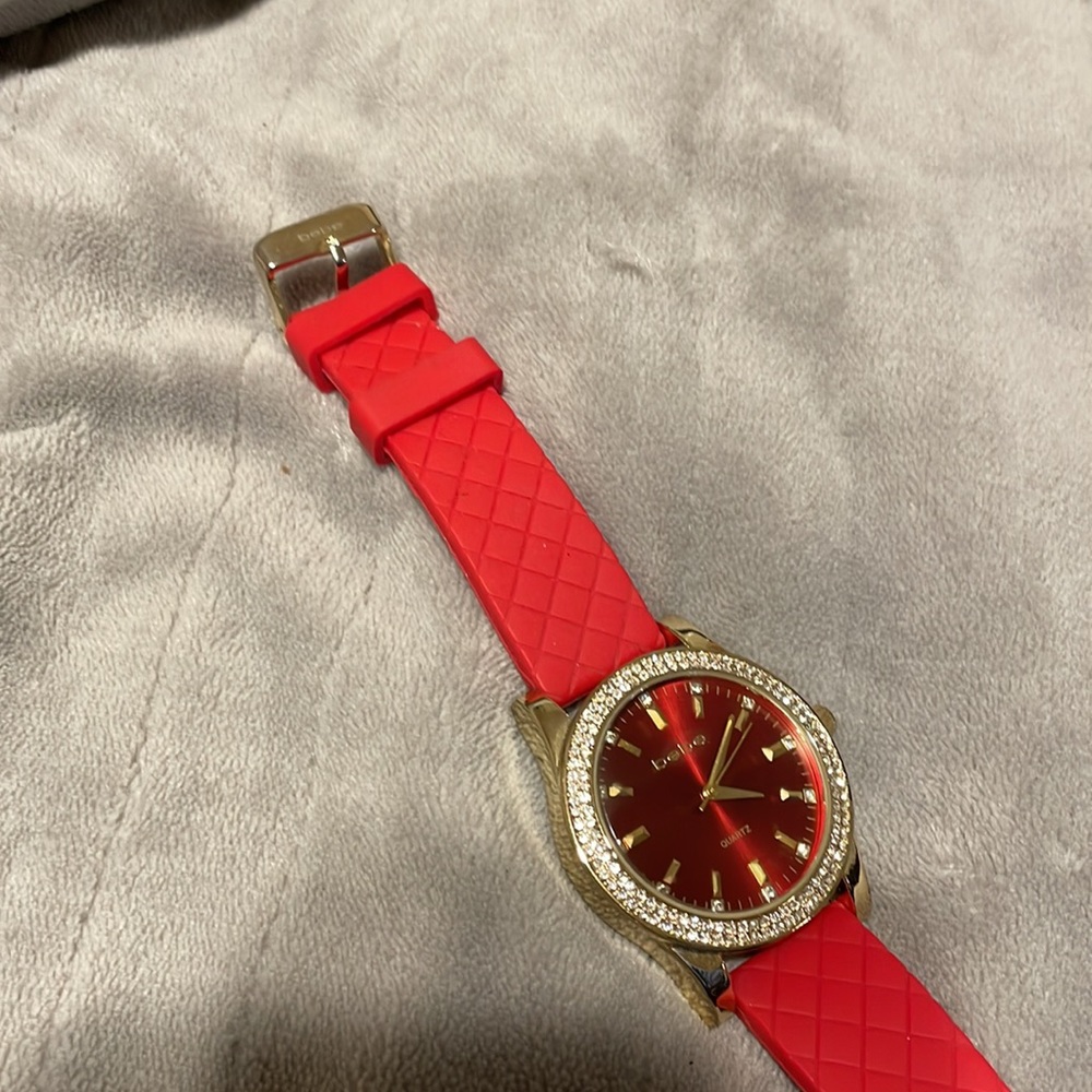 Red Bebe watch - Picture 3 of 4
